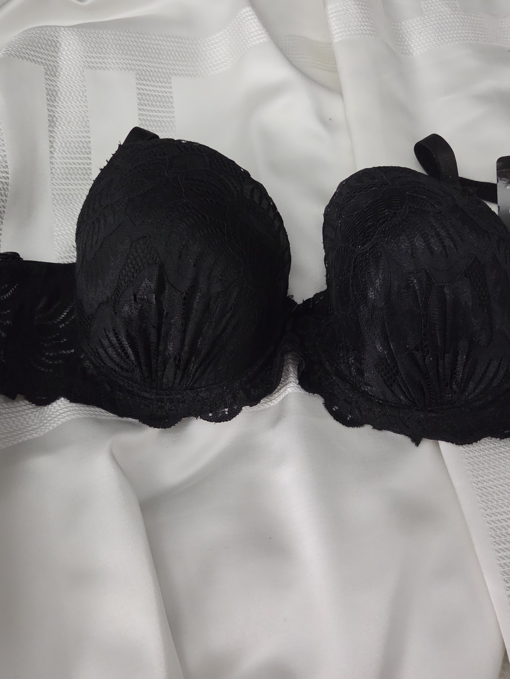 Rene Rofe Black Lace Push-Up Bra